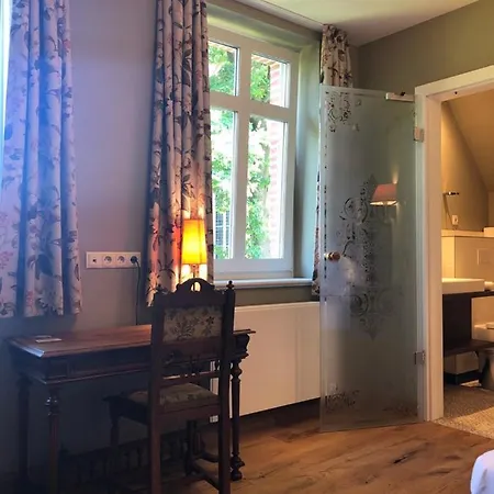 Anno 1848 Hotel Lindern