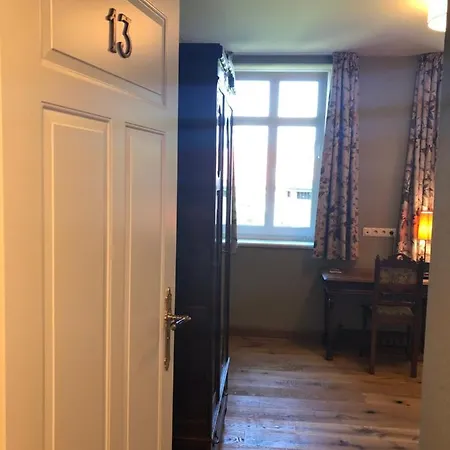 Anno 1848 Hotel 3*